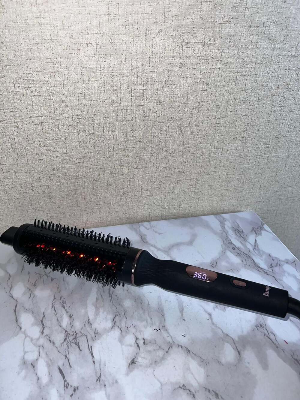 L'ange Le Ceramique Heated Round Brush - Picture 8 of 8